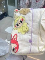 ست لباس راحتی زنانه و دخترانه سه تیکه بلوز آستین کوتاه دکمه دار و شلوار و شورتک موسلین طرح لبوبو کد 8105 - Image 2
