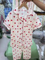 ست دو تیکه راحتی بلوزجلو دکمه و شلوار نخ پنبه وارداتی دخترانه و زنانه کد 9752 - تصویر 4